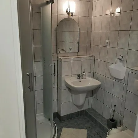 M-apartamenty W Hotelu Polonia מלון דירות 3*